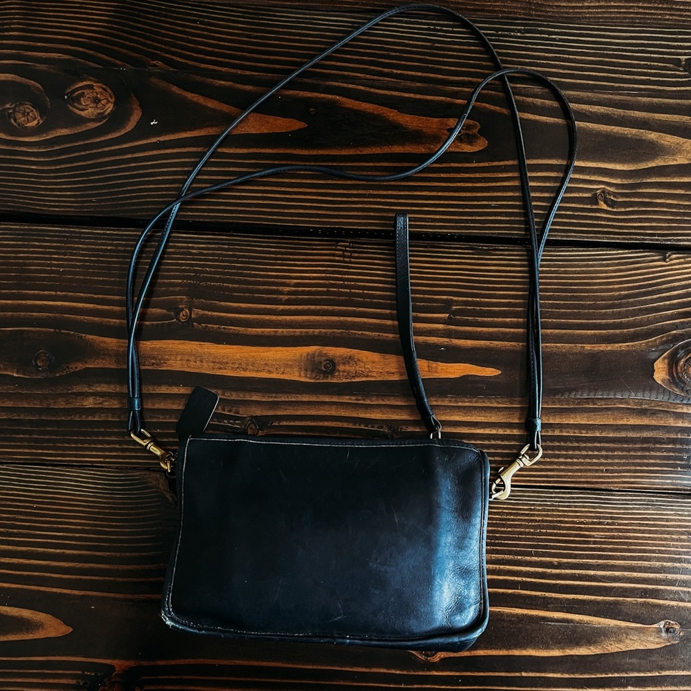 VINTAGE BLACK LEATHER COACH, DOUBLE STRAP PURSE